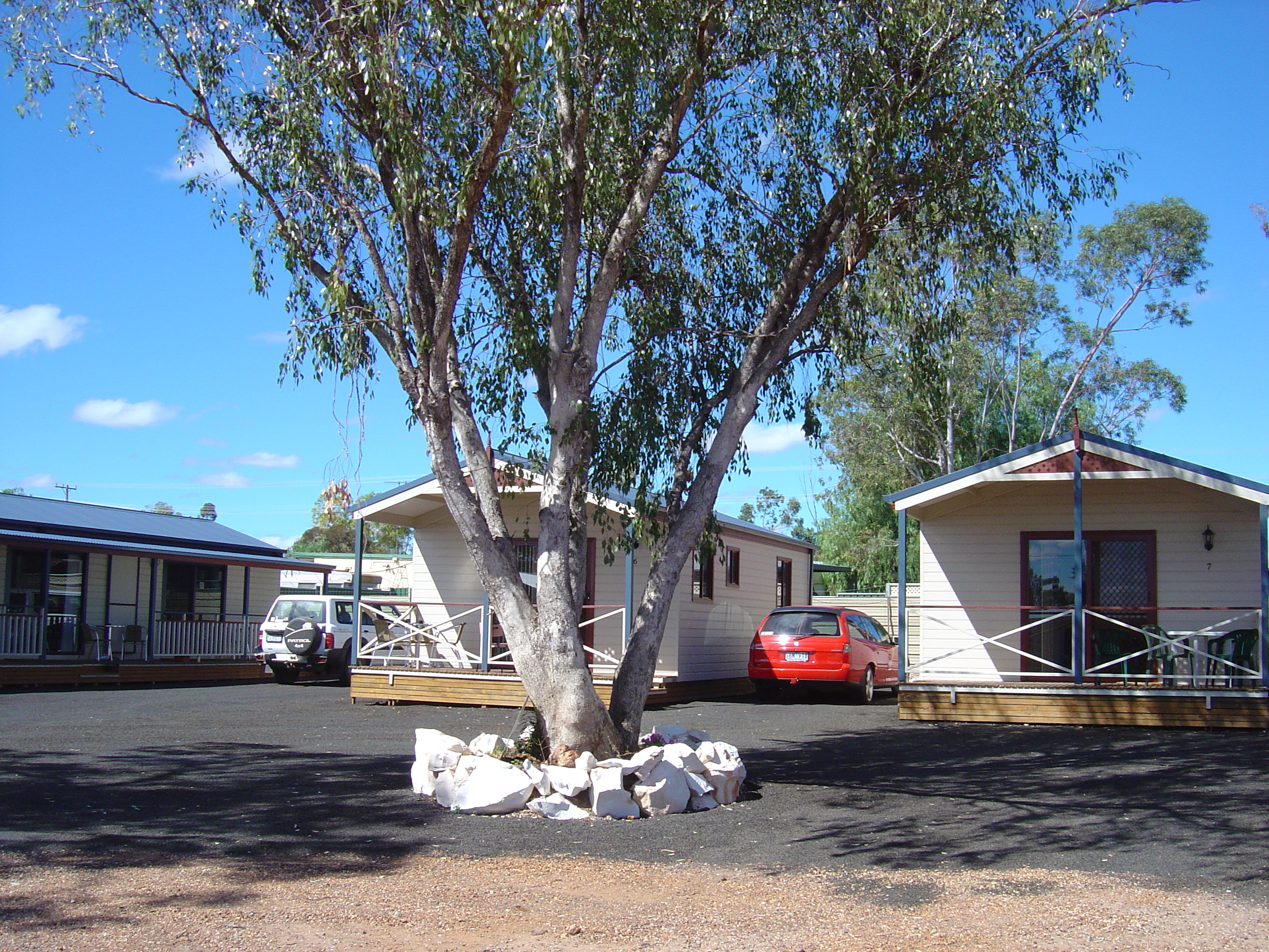 Self Contained Lightning Ridge Region