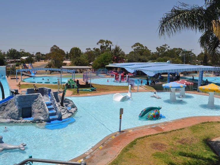 Lightning Ridge Olympic Pool and Water Park Lightning Ridge Region